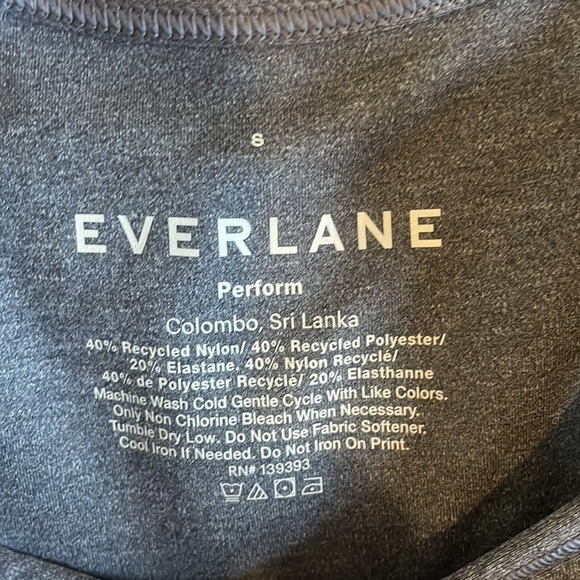 Everlane active top Size S - Picture 3 of 6